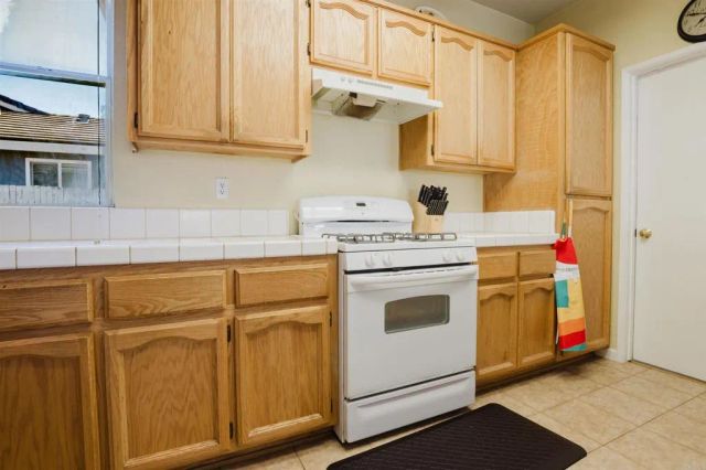 9326 Bennoel Way, Elk Grove, CA 95758