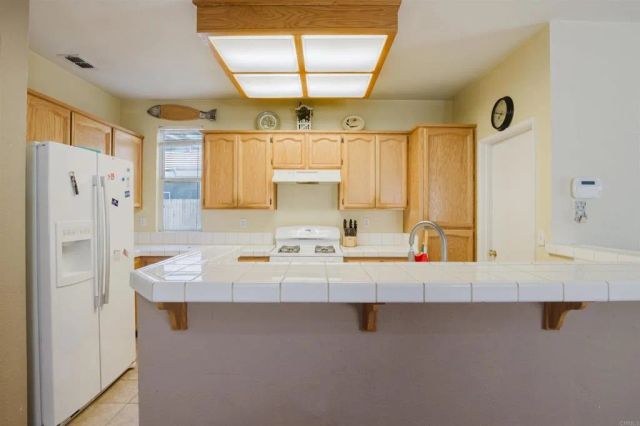 9326 Bennoel Way, Elk Grove, CA 95758