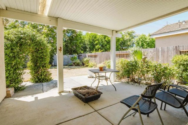 9326 Bennoel Way, Elk Grove, CA 95758