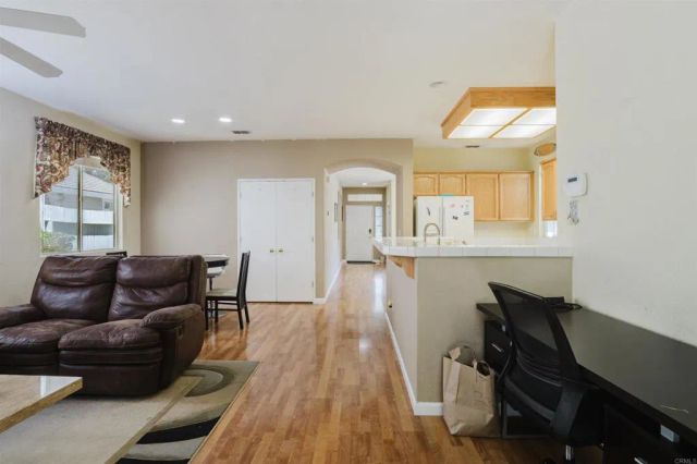 9326 Bennoel Way, Elk Grove, CA 95758