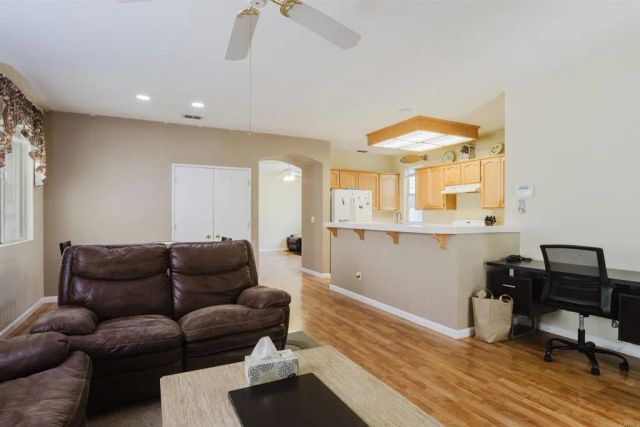 9326 Bennoel Way, Elk Grove, CA 95758