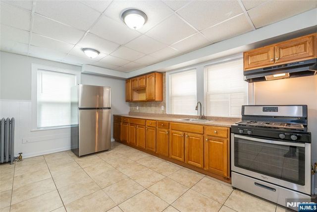 169 Woodside Avenue, Newark, NJ 07104