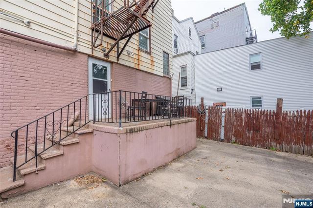 169 Woodside Avenue, Newark, NJ 07104