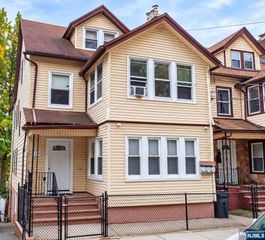 169 Woodside Avenue, Newark, NJ 07104
