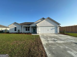 61 Cypress Street, Ray City, GA 31645