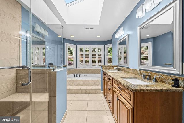968 N ROCHESTER ST, Arlington, VA 22205