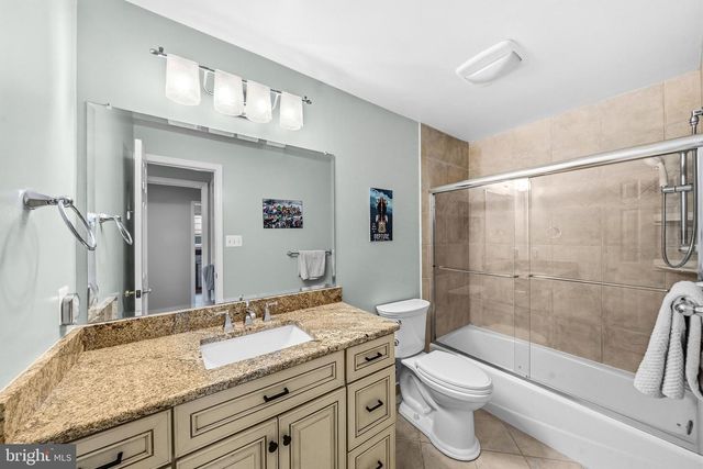 968 N ROCHESTER ST, Arlington, VA 22205