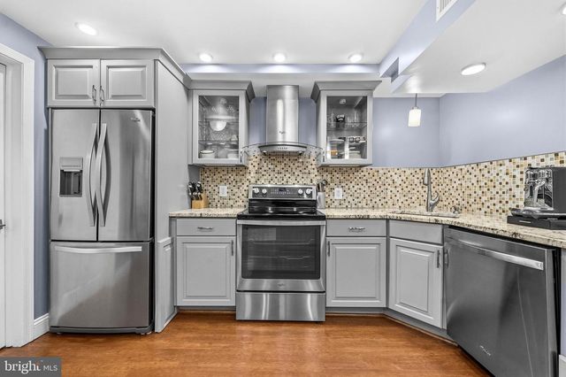 968 N ROCHESTER ST, Arlington, VA 22205