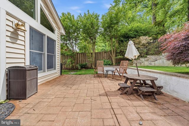 968 N ROCHESTER ST, Arlington, VA 22205