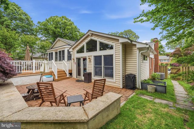 968 N ROCHESTER ST, Arlington, VA 22205