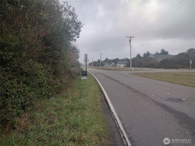 601 Ocean Shores Boulevard SW, Ocean Shores, WA 98569