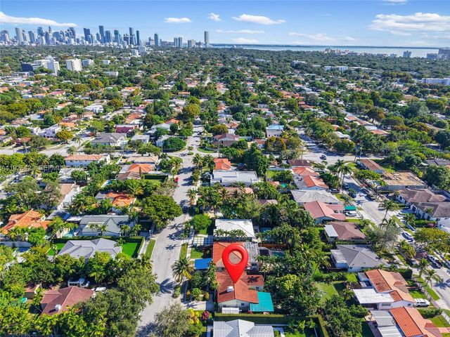 2460 SW 24th St, Miami, FL 33145