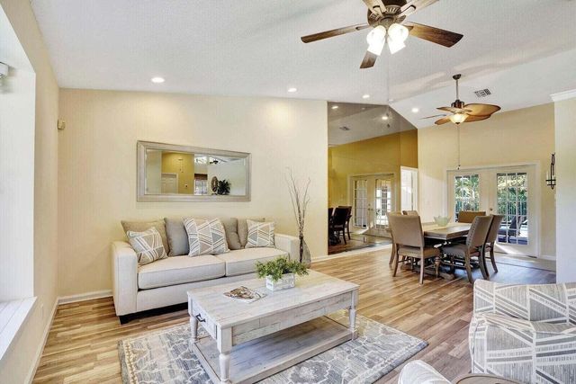 14148 Paddock Drive, Wellington, FL 33414