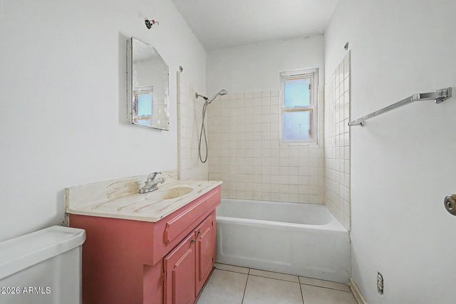 4230 N 16TH Avenue, Phoenix, AZ 85015