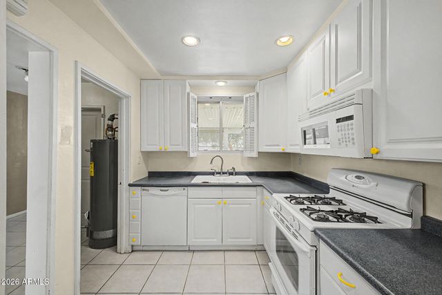 4230 N 16TH Avenue, Phoenix, AZ 85015