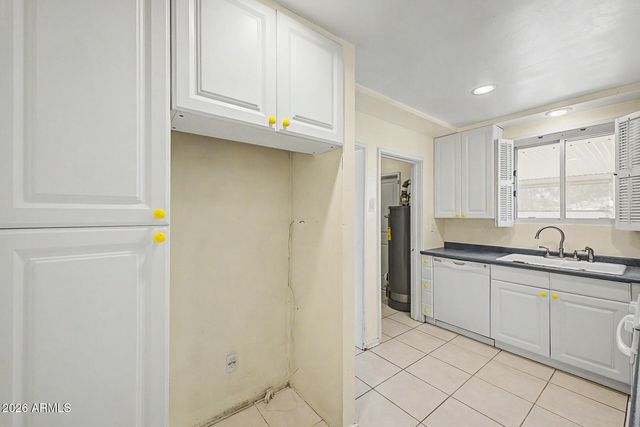 4230 N 16TH Avenue, Phoenix, AZ 85015