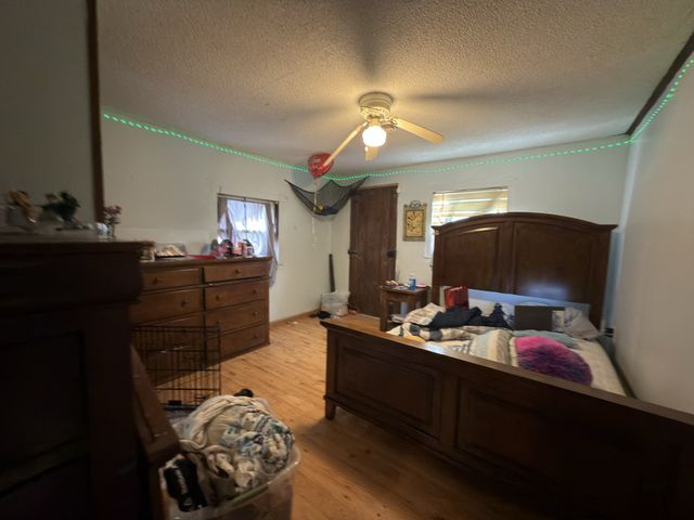 496 Rockhouse Rd, Hohenwald, TN 38462