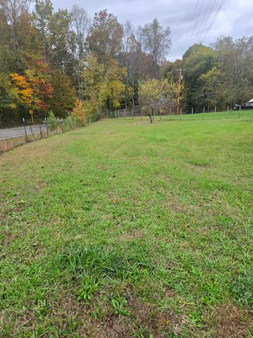 496 Rockhouse Rd, Hohenwald, TN 38462