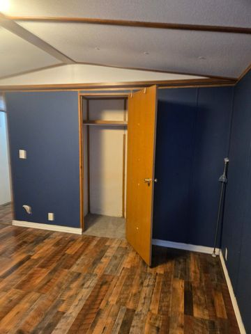 496 Rockhouse Rd, Hohenwald, TN 38462