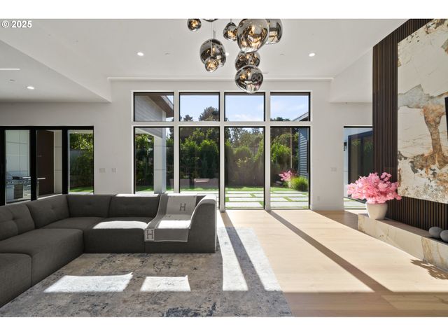 3588 S St, Washougal, WA 98671