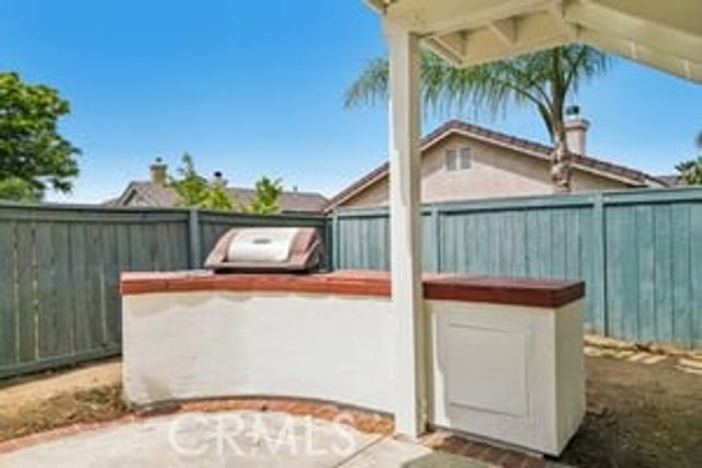 7395 Ayers Rock, Riverside, CA 92508