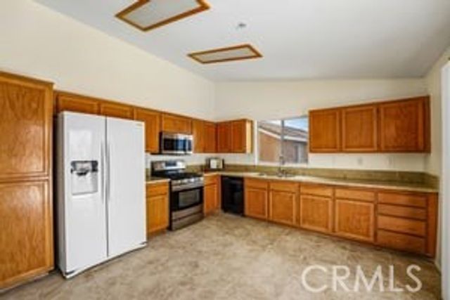 7395 Ayers Rock, Riverside, CA 92508
