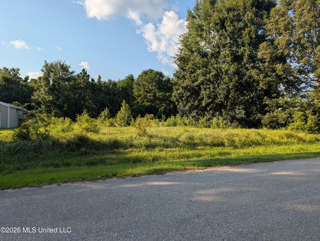 2382 Coelho Way, Diamondhead, MS 39525
