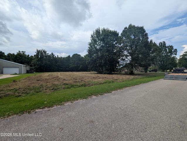 2382 Coelho Way, Diamondhead, MS 39525