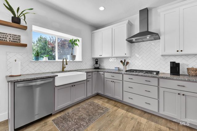 6127 E Path Dr, Nampa, ID 83687