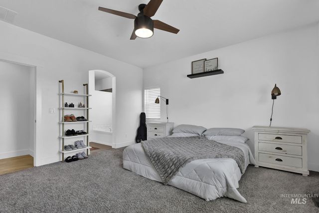 6127 E Path Dr, Nampa, ID 83687