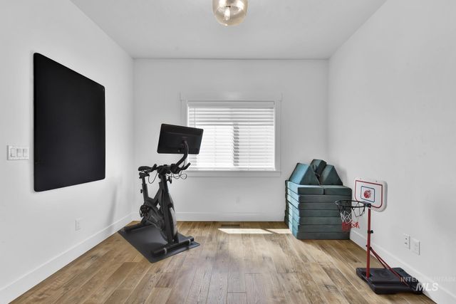 6127 E Path Dr, Nampa, ID 83687
