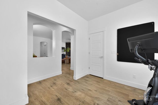 6127 E Path Dr, Nampa, ID 83687
