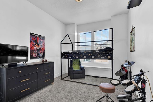 6127 E Path Dr, Nampa, ID 83687