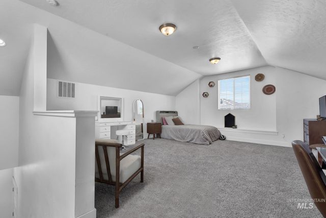 6127 E Path Dr, Nampa, ID 83687