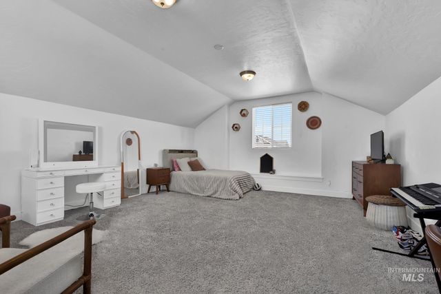 6127 E Path Dr, Nampa, ID 83687