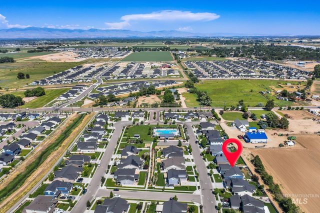 6127 E Path Dr, Nampa, ID 83687