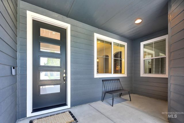 6127 E Path Dr, Nampa, ID 83687
