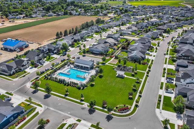 6127 E Path Dr, Nampa, ID 83687