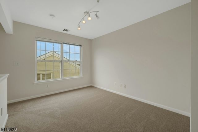 22 Mountainside Dr 22, Pompton Lakes Boro, NJ 07442