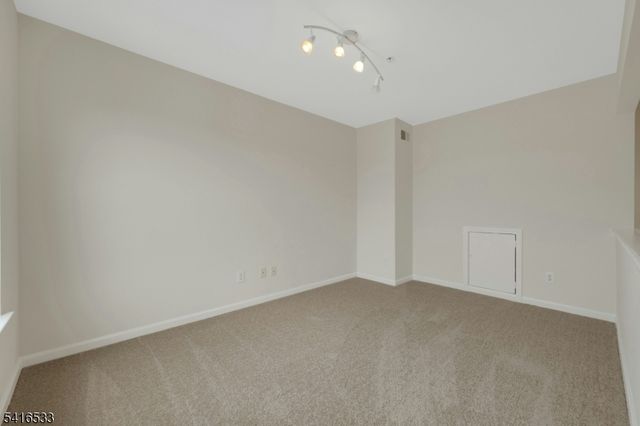 22 Mountainside Dr 22, Pompton Lakes Boro, NJ 07442