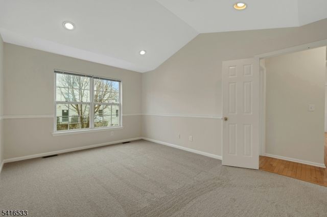 22 Mountainside Dr 22, Pompton Lakes Boro, NJ 07442