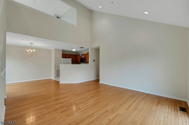 22 Mountainside Dr 22, Pompton Lakes Boro, NJ 07442