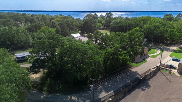 529 Randall Drive, Mabank, TX 75156