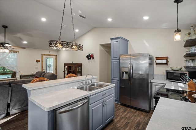 120 Bluewing Ridge, Holly Lake Ranch, TX 75765