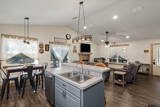 120 Bluewing Ridge, Holly Lake Ranch, TX 75765