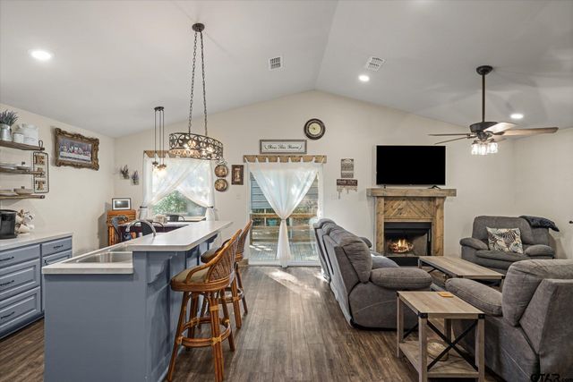 120 Bluewing Ridge, Holly Lake Ranch, TX 75765