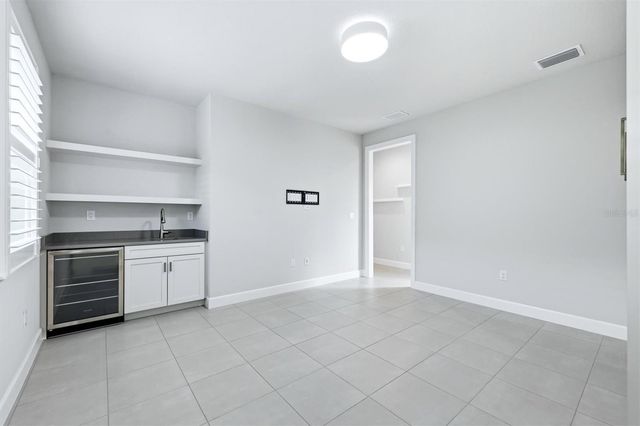 7717 SANDHILL LAKE DRIVE, Sarasota, FL 34241