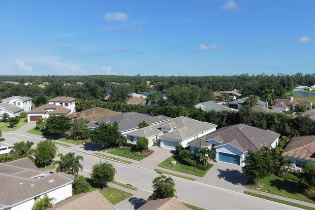 7717 SANDHILL LAKE DRIVE, Sarasota, FL 34241