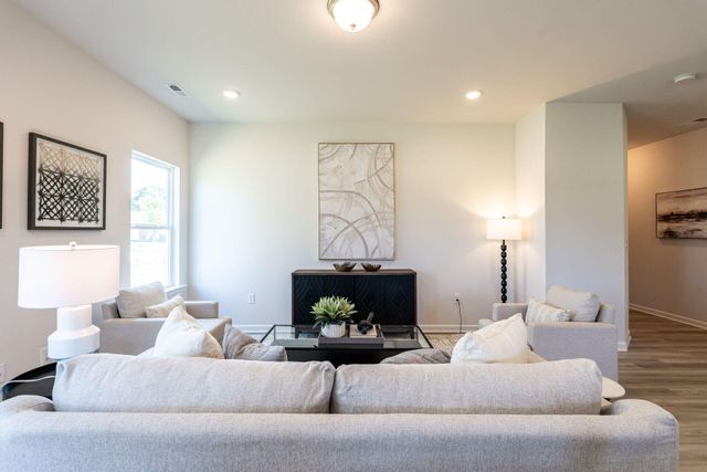 131 Andros Loop, Dalton, GA 30721