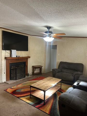 536 Apricot Lane, Reeds Spring, MO 65737